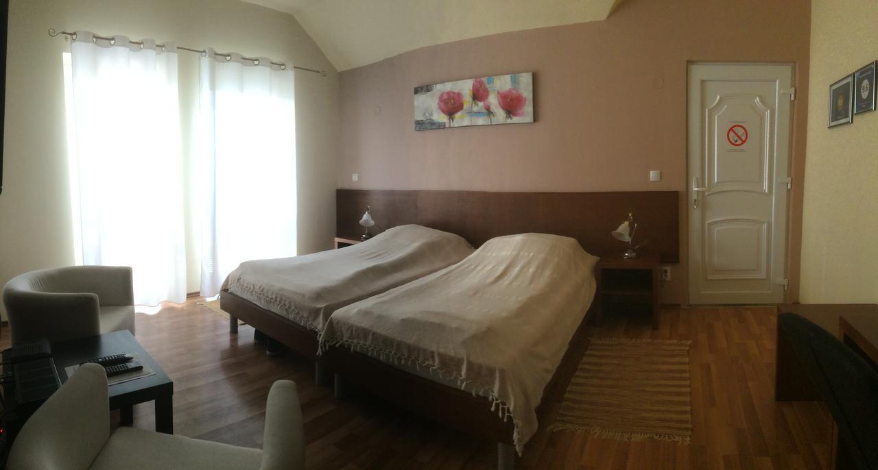 Apartment Masic Sombor Esterno foto